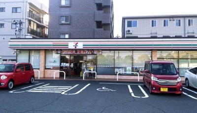 7-Eleven Kagoshima Kamiaratacho Store　1 min walk