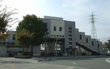 1200px-Onojo_station01